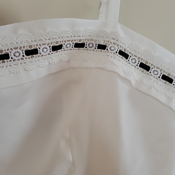 Lulus White Crochet Lace Pleated Ribbon Tank Top, Adjustable Strap Women's Sz Xl - Picture 3 of 6